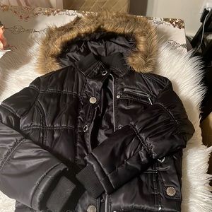 Puffy. Jacket black size small brand Hot Kiss